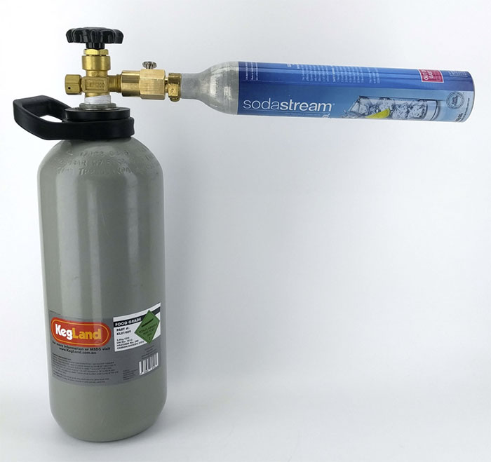 Sodastream Cylinder Filling Adaptor with Bleed Valve - USA Thread (CGA320 to TR21-4) 4 Sodastream filling adaptor